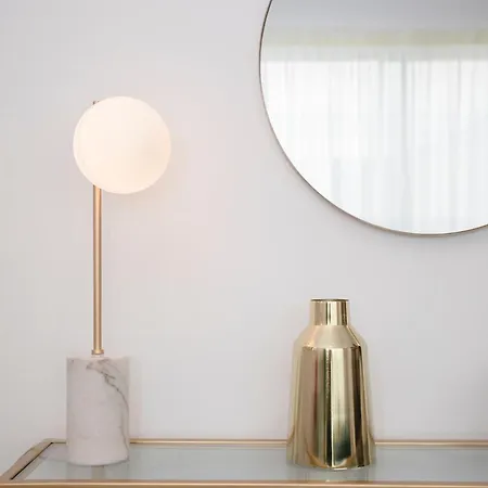 Liiiving In - Soho Urban Retreat