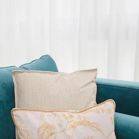 Liiiving In - Soho Urban Retreat Apartment