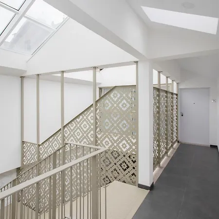 Liiiving In - Soho Urban Retreat Apartment