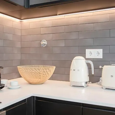 Liiiving In - Soho Urban Retreat Πόρτο