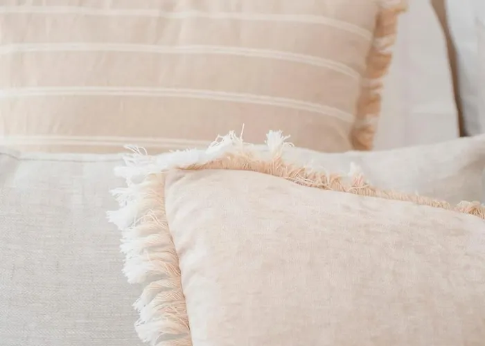 Liiiving In - Soho Urban Retreat *