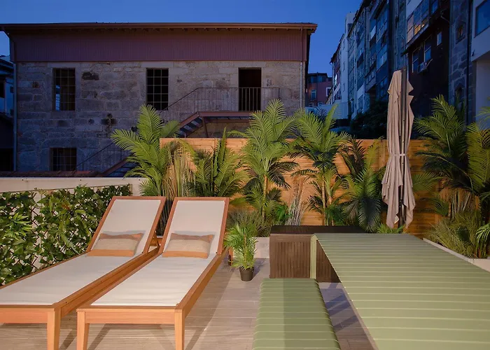 Liiiving In - Soho Urban Retreat