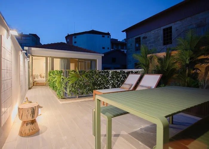 Liiiving In - Soho Urban Retreat بورتو