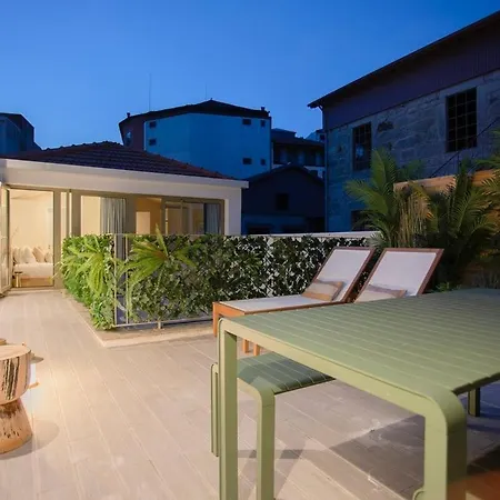 Liiiving In - Soho Urban Retreat ポルト