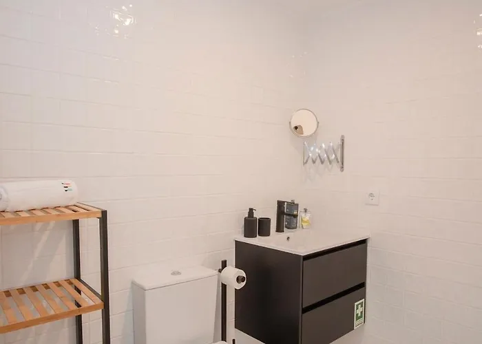 Liiiving In - Soho Urban Retreat *