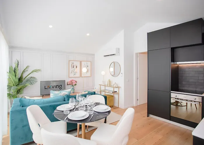 Liiiving In - Soho Urban Retreat * פורטו