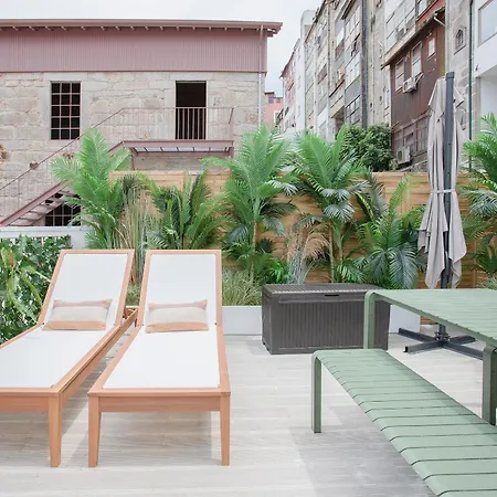 Liiiving In - Soho Urban Retreat 아파트